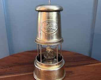 VTG BRASS MINER Kerosene Oil Lamp Sir Humphrey Davey Nora Nelson 1980 8.5"