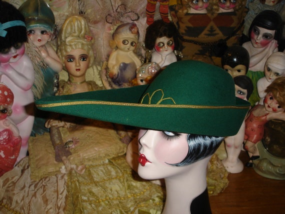 Vintage Theatre Shakespearean Felt Costume Hat Eme