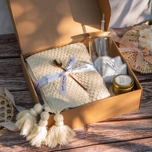 Get Well Gift Box, Spa Box, Cute Gift Basket for Women, Cozy Hygge Gift Box Her, Self Care Gift Box with Blanket, Care Package, Mom Gift