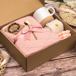 Get Well Soon Care Package, Surgery Recovery Gifts for Women, Care Package Surgery Gift for Her Gift Box, Sending Love and Warm Hugs