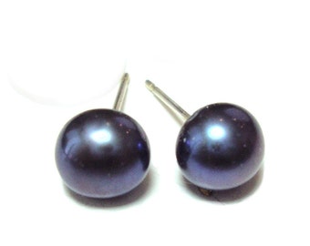 6 or 7mm Black Pearl sterling silver post earrings