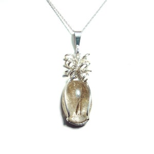 Retilated Quartz wrapped sterling silver pendant with chain immagine 5