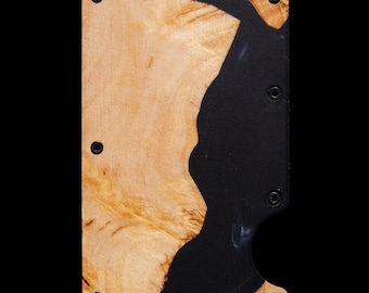 Olive Wood and Acrylic Wallet - Perfect Blend of Comfort and Style
