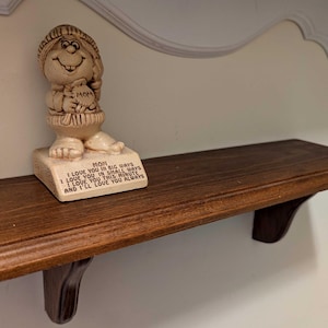 VTG Quaint Gramma Cottage Core Pine Wood Shelf Knickknack Display