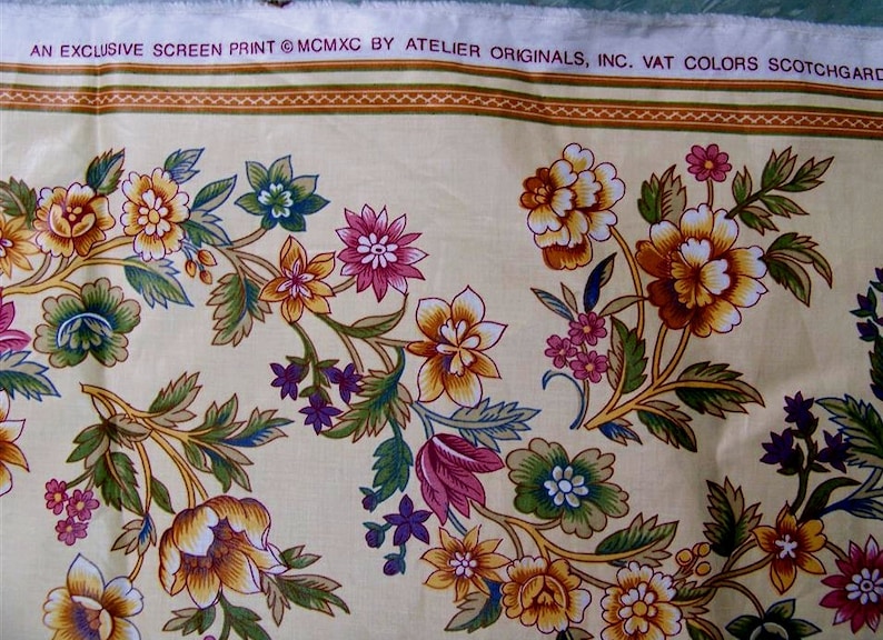 7 Yds NOS 90/'s Decorator Fabric Yellow Paisley Floral Print Upholstery Drapes Curtains