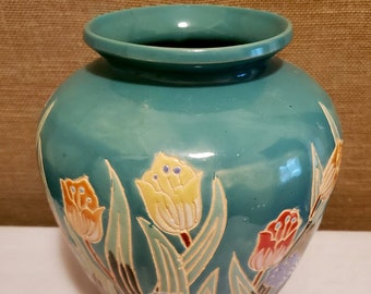 Lg Scraffito Style Tulips Artisan Vase Planter Spring Floral Vibe Signed Home Garden Decor