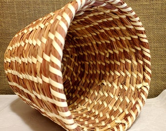 Round Hand Woven Aromatic Seagrass Basket Multi Use Plants Storage Gift Rustic Earthy Boho