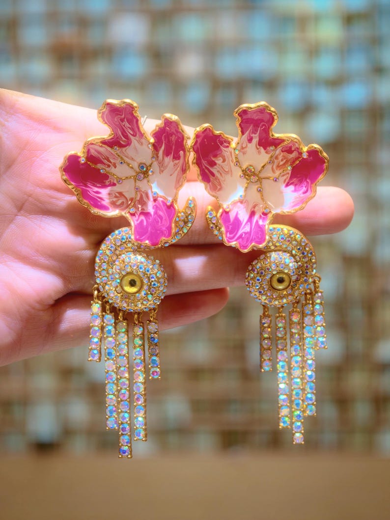 Hand-applied enamel with layered color and antique gold edging