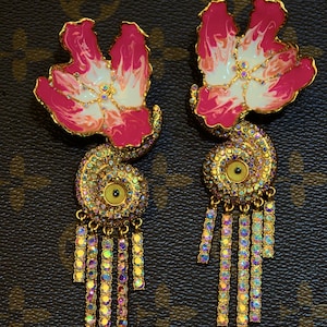 One-of-a-kind graduation design, handcrafted enamel artistry