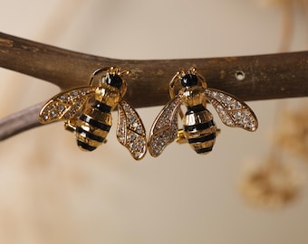 Vintage Inspired Earrings Set – Bee, Pearl, Amber & Filigree