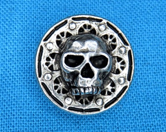 Small Skull Button, 19/32"