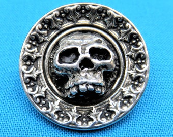 Skull Button, 1 1/16"