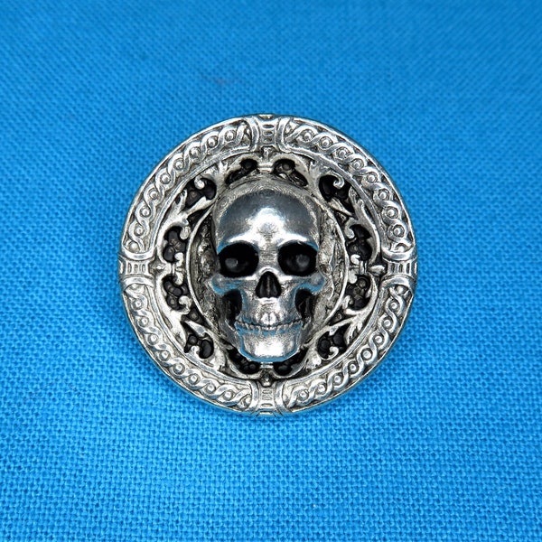 Elegant Skull Button, 7/8", Medium, Silver Pewter Metal