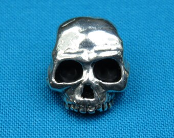 Skull Button, 5/8", 15.0mm Wide, Vertical Shank