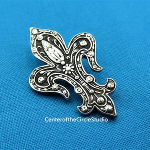 Fleur-De-Lis Button, 1 13/32&quot;, Handmade Solid Cast Silver Pewter Metal Fleur Sew On Costuming, Decorative Button