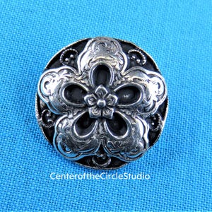 Victorian Floral Button 13/16&quot;, 21mm, Handmade Solid Cast Silver Pewter Decorative Sew on Sewable Costume Garb Coat Shirt Blazer Vest Button
