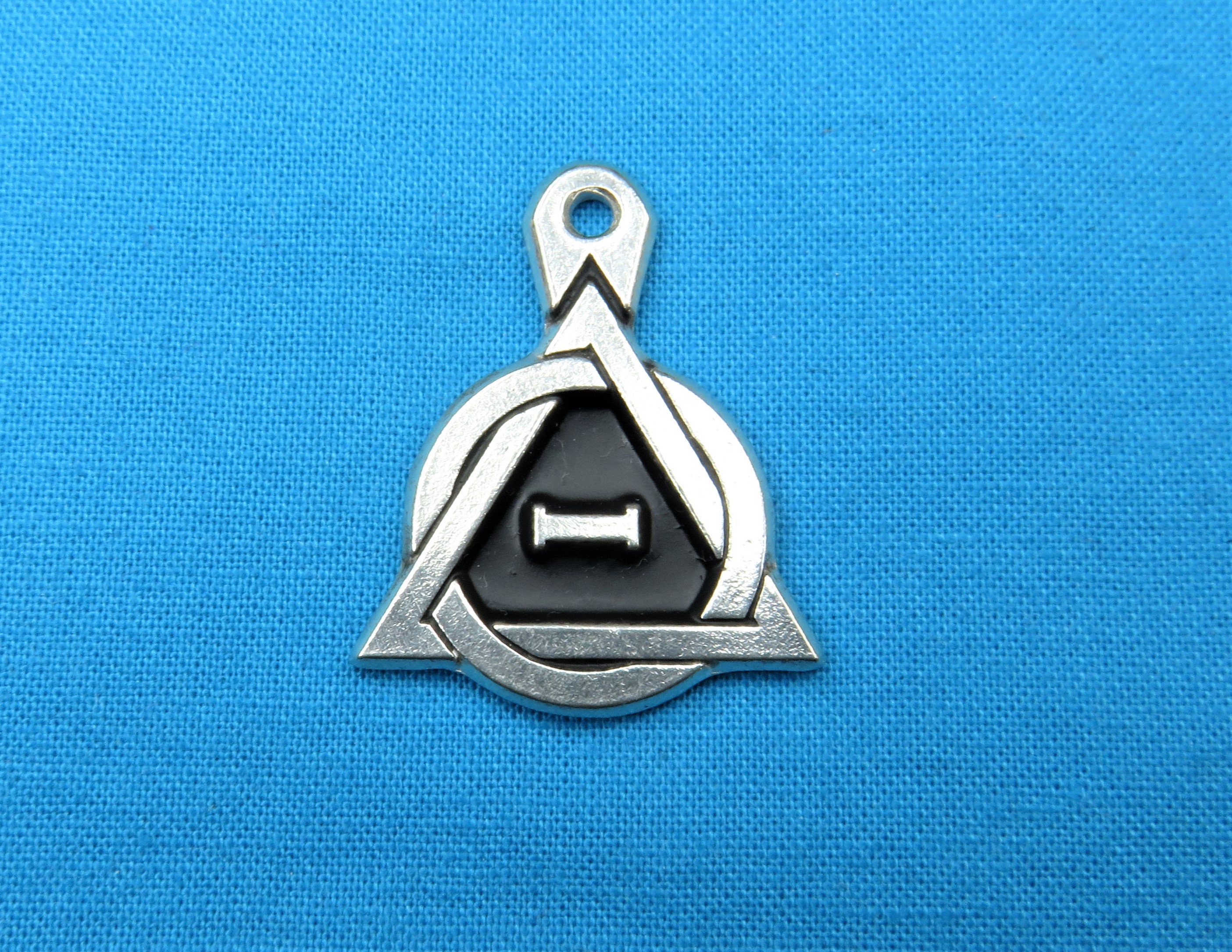 Lgbtq Theta Delta Therian Botão Macio Pin Criativo Metal Mulheres