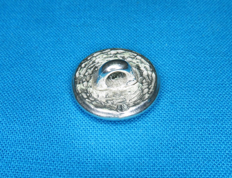 Scottish Thistle Button 11/16 Inch, Handmade Silver Pewter Metal