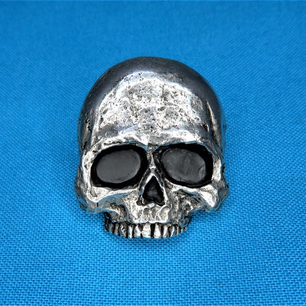 Skull Button, 1" wide, Shank, Metal, Silver Pewter STK236