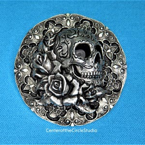 1  5/8&quot; Sugar Skull Day of the Dead Día de Muertos, Calavera Large HANDMADE Solid Cast Metal Sew On Sewable Shank Style Skull Button