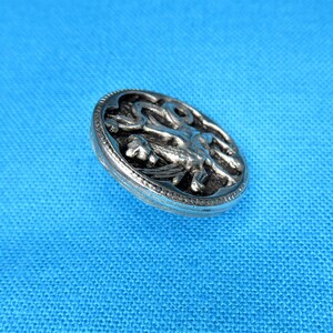 Griffin Dragon Button: (11/16 inch) Small Gryphon Griffon Handmade Cast Silver Pewter Sew On Sewable Costume Shirt Garb Cosplay Vest Button image 4