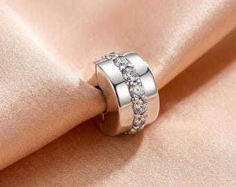 Sterling Silver Clear Row Clip Charm, Spacing Essential Single Piece, Bracelet Accessory.