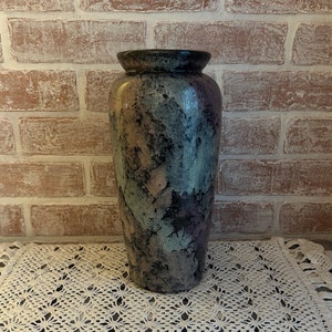Vintage 1980&#39;s Harris Haeger Multi Color Vase