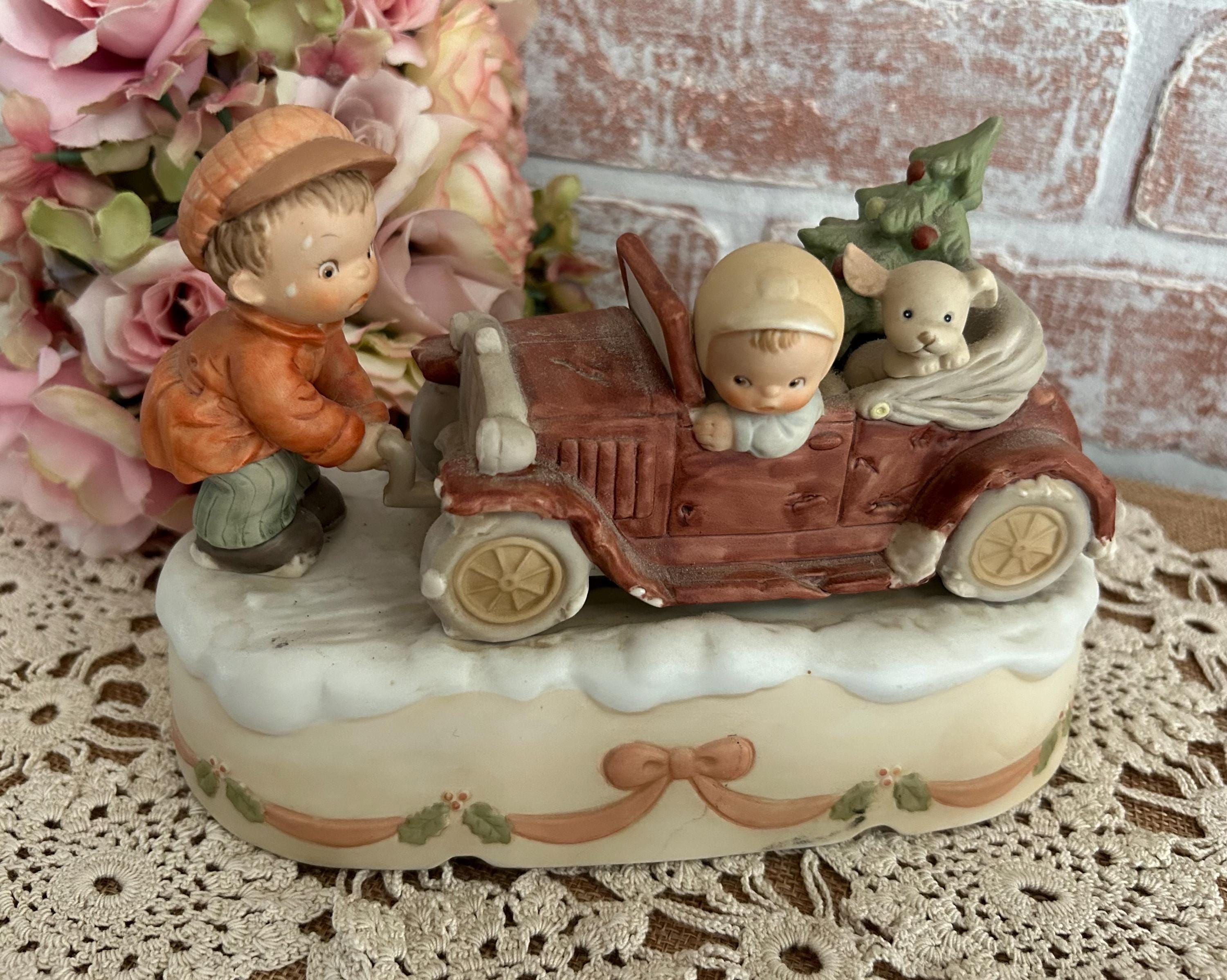 1990 Enesco Memories of Yesterday got to Get Home for the Holidays Wind ...