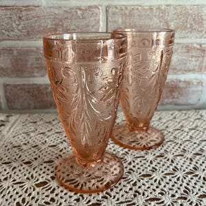 Vintage Tiara Exclusive Pink Peach Sandwich Glass 10 oz Iced Tea Lemonade Tumbler - Set of 2