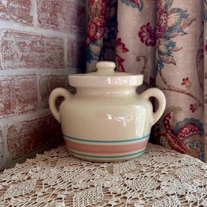 Vintage McCoy Bean Pot No. 1241 – Cream Pottery with Pink & Blue Stripes – Lidded 1970s Stoneware Crock