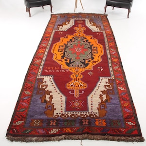 Alfombra turca vintage de 5x13,3 pies, alfombra de pasillo, alfombra persa roja.