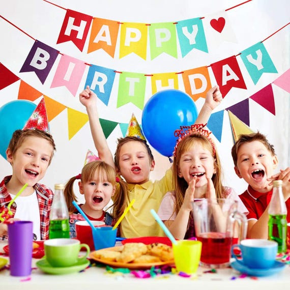 Happy Birthday Banner Mit 12 Wimpeln – Bunt, Goldene Buchstaben, DIY-Deko Für Kinderparty