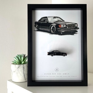 フレーム付きカーウォールアート 1989 メルセデスベンツ AMG 3D モデルカーアートワーク | 自動車アート メルセデス愛好家 | ユニークなレトロなホームカーデコレーション