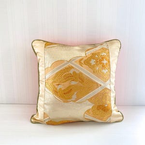 Elegant golden Mandarin Duck, Silk cushion covers made from Japanese luxury Obi, 45x45cm (18&quot;x18&quot;), Upcycled, made in Japan