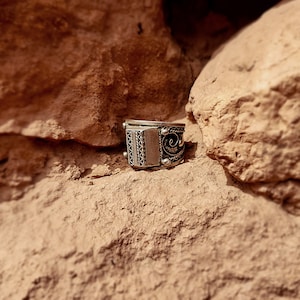 Vintage &quot;Mira&quot; ring in authentic silver