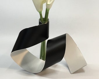 Black and White Sculpture Vase