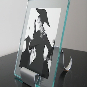 Wave Sculpture 5x7 Picture Frame