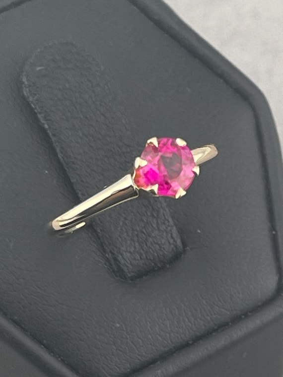 Antique one carat ruby Solitaire ring, 14 karat Y… - image 11
