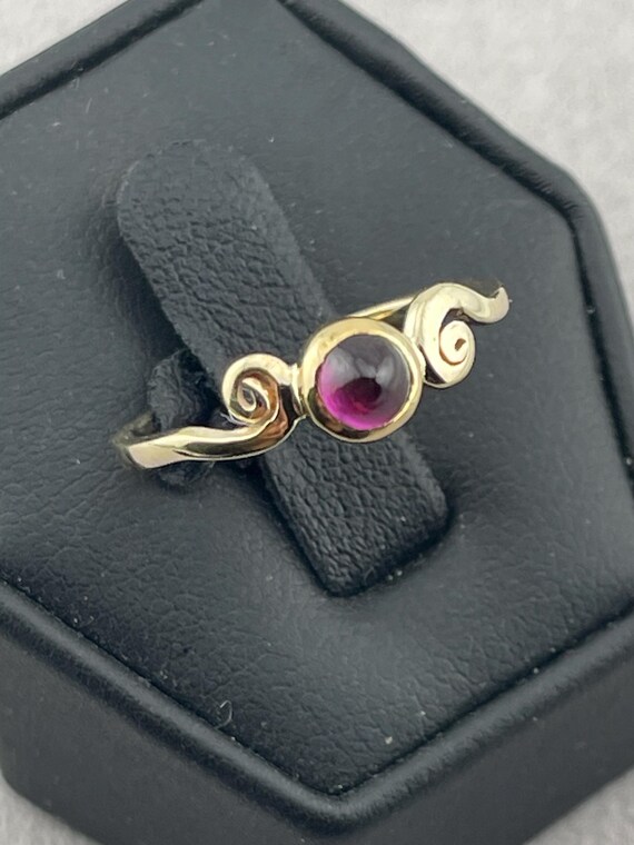 Antique cabochon, Ruby, bypass ring 14 karat yell… - image 8