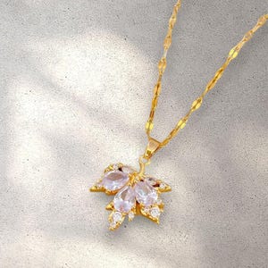 Ahornblatt Halskette & Ohrring Set | Leichter Luxus Schlüsselbein Kette Schmuck für Frauen | Elegantes Bankett Geschenk
