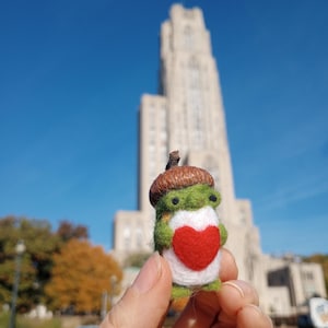 Felted Frog Friend/ pocket hug/ wool toad/Wool critters/ heart frog/ frog gift/ anxiety gift/ grief/ natural gift/needle felt frog