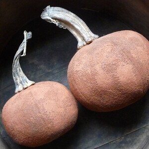 Folk Art Primitive Thanksgiving Wool Harvest Pumpkins With Real Dried Pumpkin Stems image 1