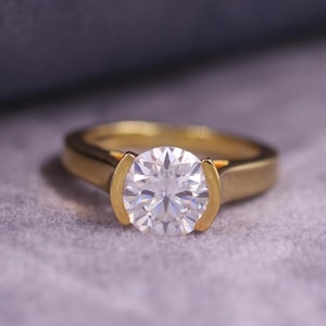Brilliant Solitaire Diamond Ring, Round Cut Lab Grown Diamond Ring, Half Bezel Set Wedding Ring, 14K Solid Gold Engagement Ring for Women