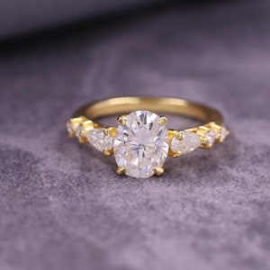 Oval Cut Lab Grown Diamond Ring, 14k Solid Gold Engagement Ring, Pear & Round Side Diamond Ring, CVD Diamond Wedding Ring, Anniversary Gift.