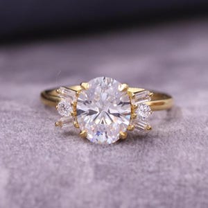 14K Solid Gold Wedding Ring, Oval Cut Lab Grown Diamond Ring, Baguette-Round Side Diamond Ring, Cluster Engagement Ring, Unique Bridal Ring