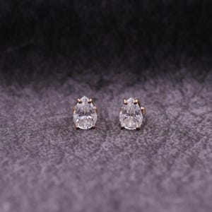 Pear Shaped Moissanite Earring, Engagement Ring, 2.0 CT Pear Cut Earring, Tear Drop diamond Earring, Simulant Earring Solitaire Earrings