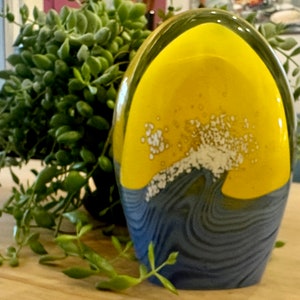 The great wave Handblown glass paperweight sculpture