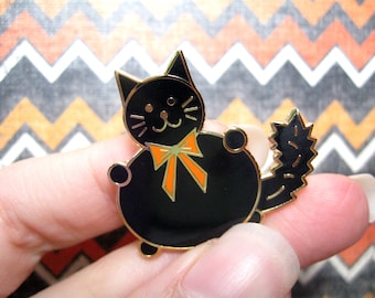 Black cat enamel pin, Halloween accessory, Scaredy Halloween cat, Cute cat pin, Cute not scary Halloween, Cat lapel pin, Spoopy pin