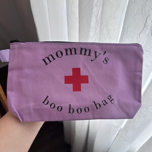 Graphic cosmetic bags