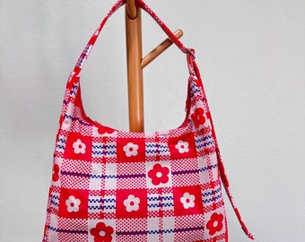 Turn Your Reusable into a Shoulder Bag